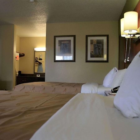 Quality Inn Midtown Саванна Экстерьер фото