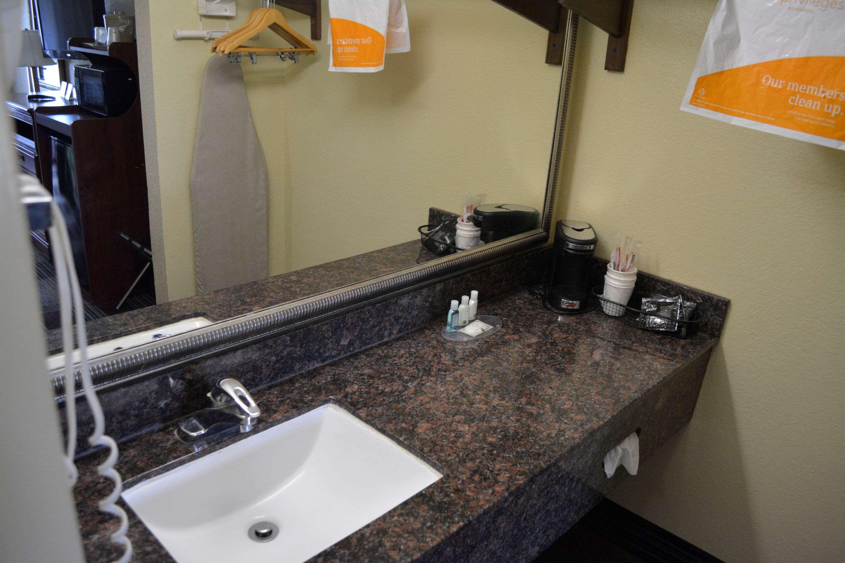 Quality Inn Midtown Саванна Экстерьер фото